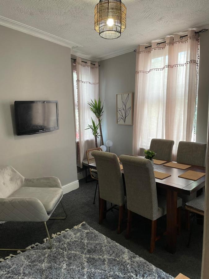 Perfect For Large Groups, Sleeps 15 Close To City Centre Шефилд Экстерьер фото